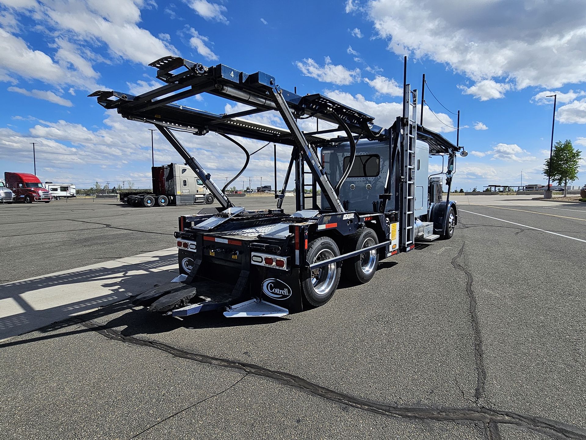 2017 Peterbilt 389