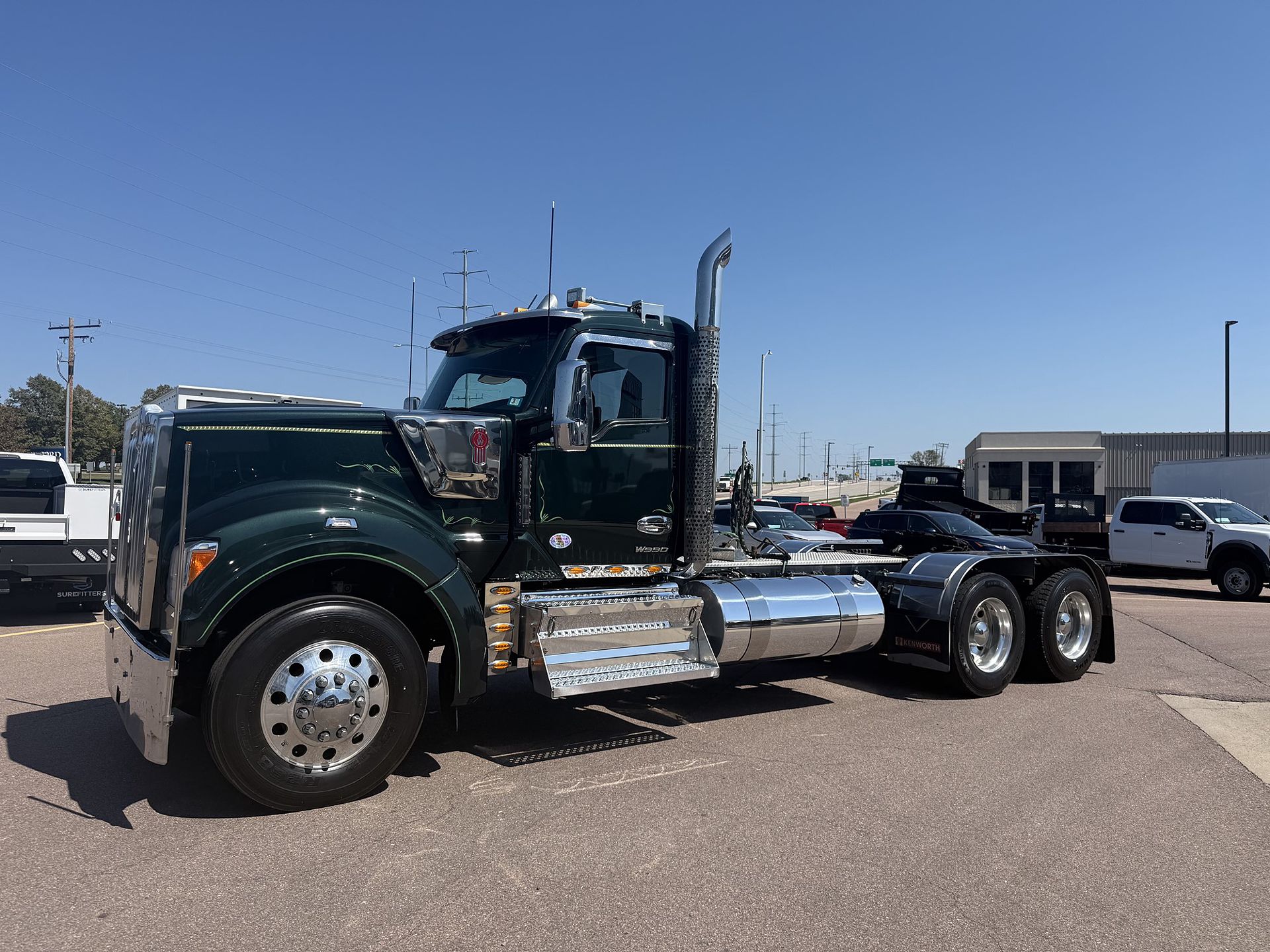 2024 Kenworth W990