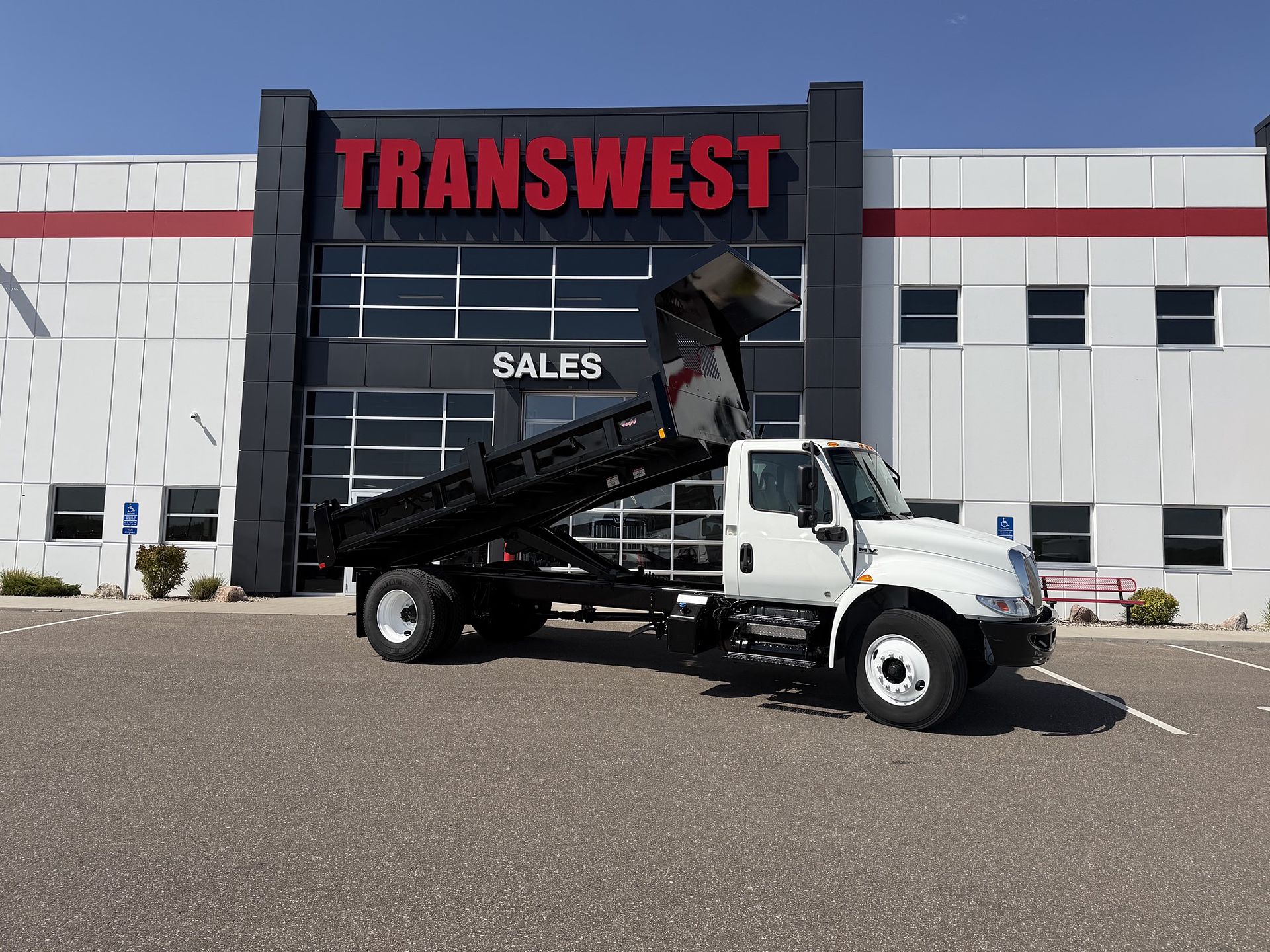 2020 International MV607