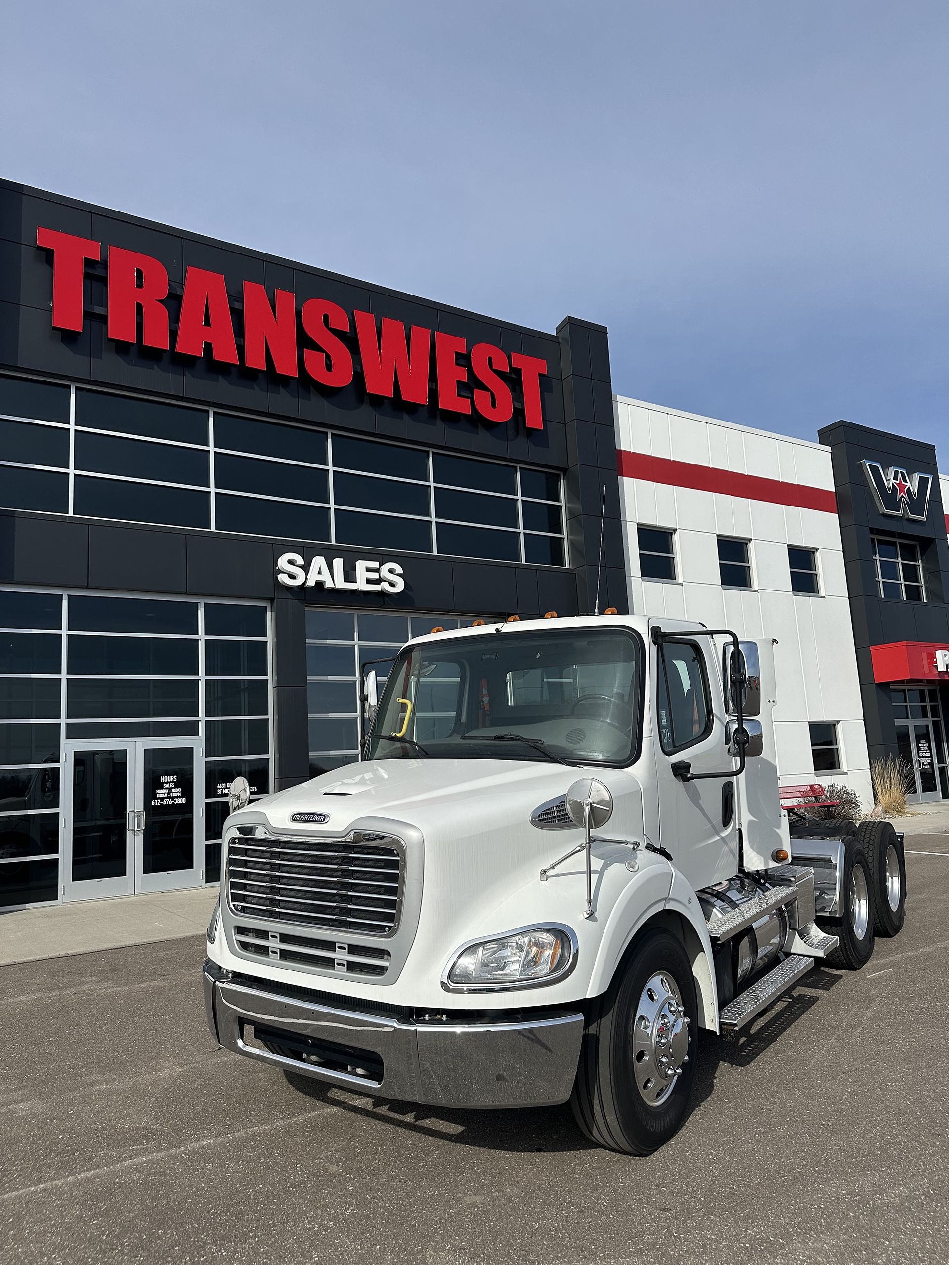2019 Freightliner M2112