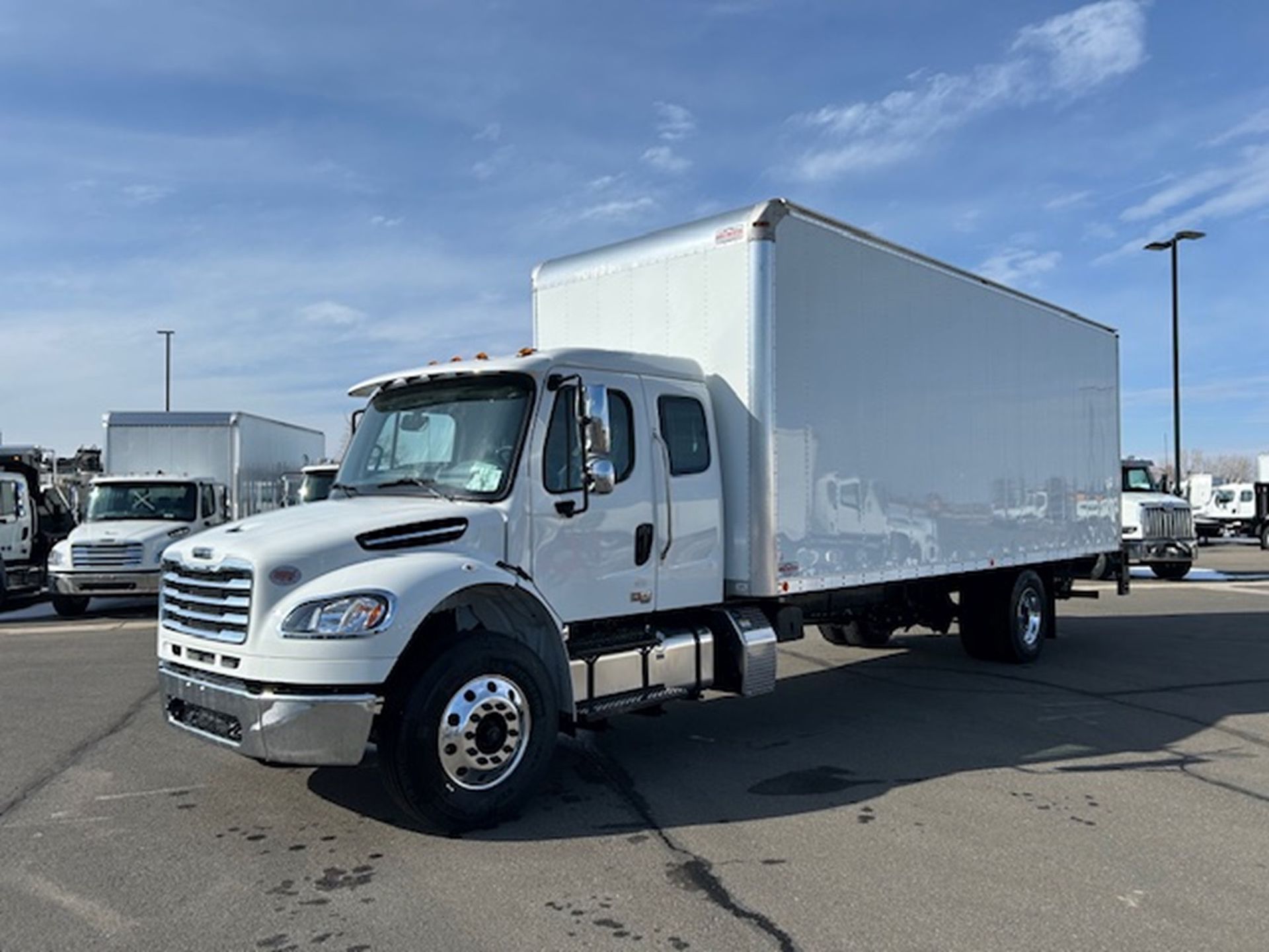 2025 Freightliner M2106