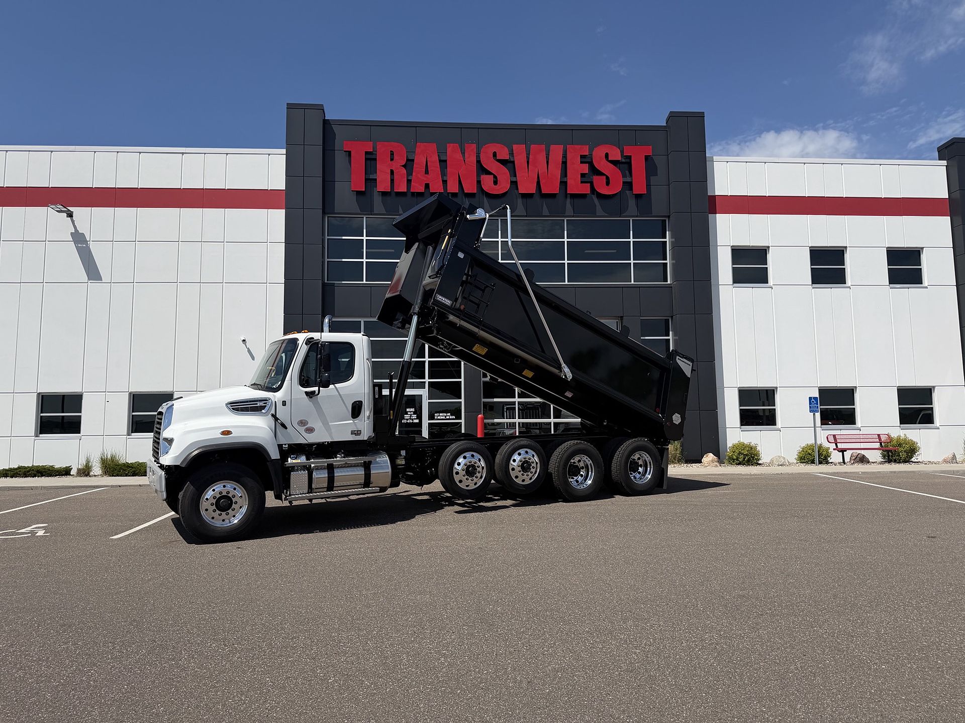2027 Freightliner 114SD