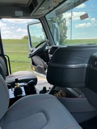 2026 Volvo VHD84B300