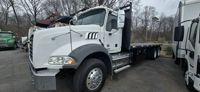 2021 Mack GR64B