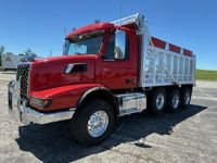 2024 Volvo VHD84B300