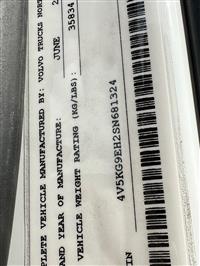 2025 Volvo VHD84B300