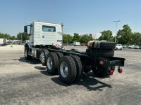 2026 Volvo VHD84B300