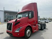 2020 Volvo VNR64300