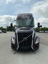 2025 Volvo VNL64T860