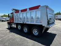 2024 Volvo VHD84B300