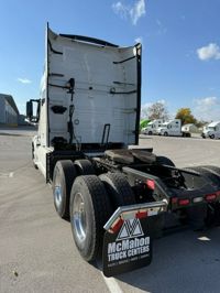 2023 Volvo VNL64T760