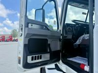 2021 Mack AN64T M742