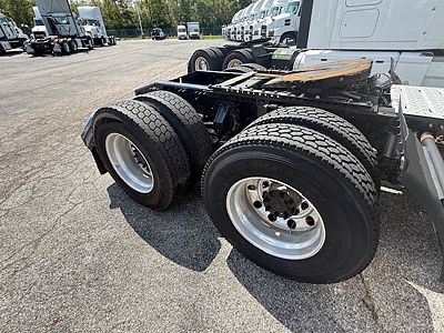 2022 Mack AN64T