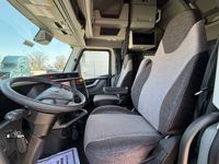 2025 Volvo VNL64T860