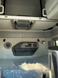 2026 Volvo VNL64T860