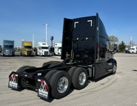 2025 Volvo VNL64T860