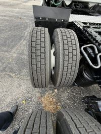 2024 Volvo VNL64T860