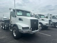 2026 Volvo VHD84B300