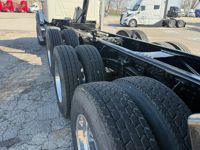2022 Mack GR64F M359