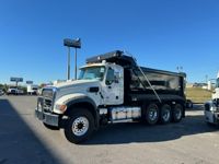 2025 Mack GR64F M359