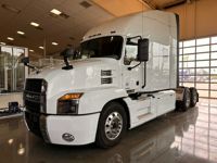 2021 Mack AN64T M742