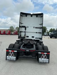 2026 Volvo VNL64T860