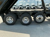 2026 Volvo VHD84B300
