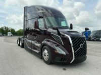 2025 Volvo VNL64T860