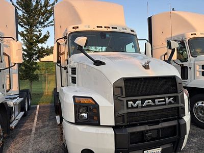 2023 Mack ANT64T