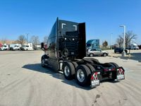 2025 Volvo VNL64T860