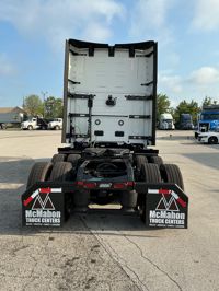 2026 Volvo VNL64T860