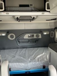 2026 Volvo VNL64T860