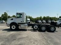 2026 Volvo VHD84B300