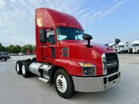2020 Mack AN64T M742