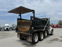2025 Kenworth T880