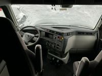 2026 Volvo VNL64T860