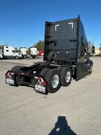 2026 Volvo VNL64T860