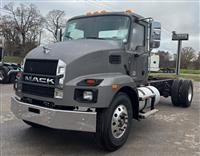 2025 Mack MD642