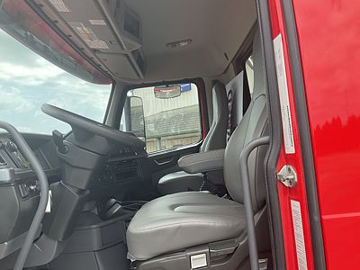 2024 Volvo VHD84F300