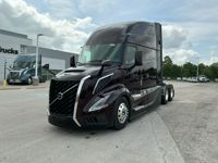 2025 Volvo VNL64T860