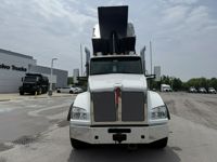 2025 Kenworth T880