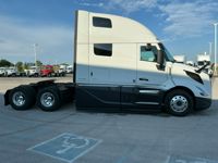2026 Volvo VNL64T860