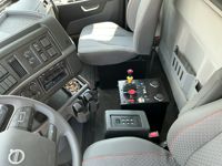 2026 Volvo VHD84B300