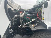 2026 Volvo VHD84B300