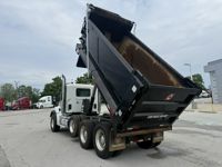 2025 Kenworth T880