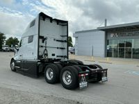 2026 Volvo VNL64T860