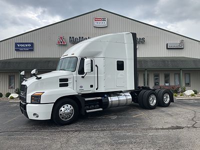 2025 Mack AN64T M742
