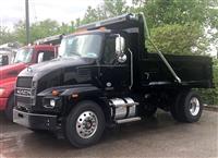 2025 Mack MD742