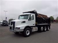 2025 Volvo VHD84B300