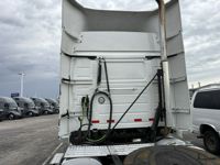 2020 Volvo VNM42T